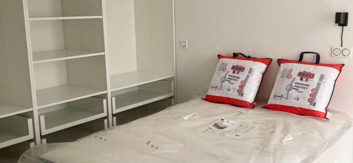 MEUBLÉ – Clichy (92) – rue Castérès – Refait à neuf – 1 chambre – 48 m2 – 1er étage ascenseur – Loyer charges comprises : 1.570 euros