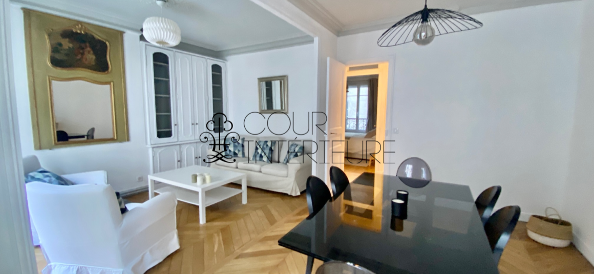 MEUBLÉ – 1 Chambre + double séjour – 55 m2 – Rue Legendre (haut Batignolles) – 2ème étage ascenseur – balcon filant – Loyer charges comprises : 2.050 euros