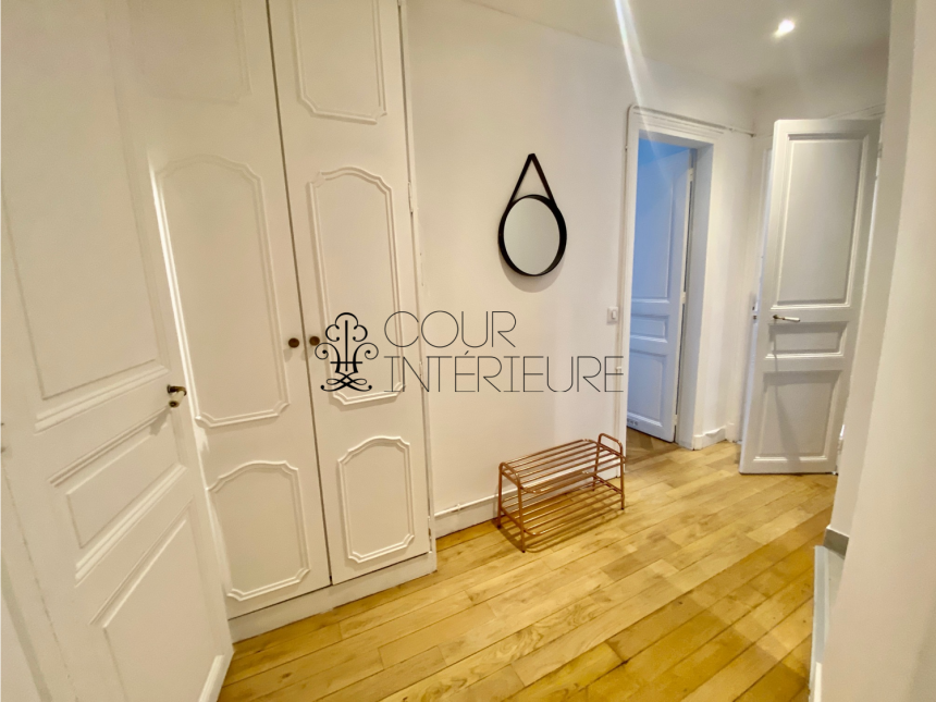 MEUBLÉ – 1 Chambre + double séjour – 55 m2 – Rue Legendre (haut Batignolles) – 2ème étage ascenseur – balcon filant – Loyer charges comprises : 2.050 euros