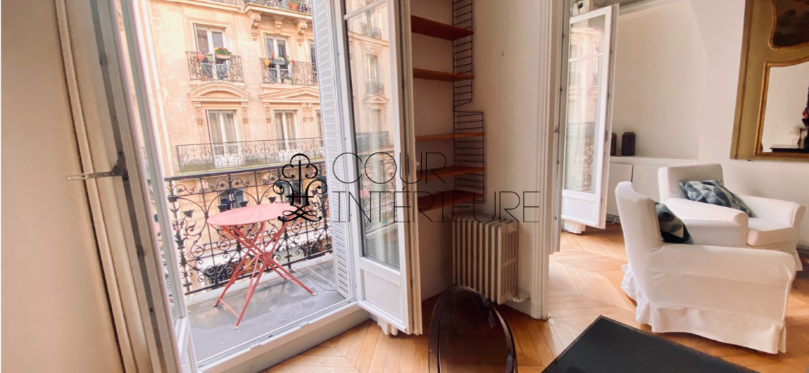 MEUBLÉ – 1 Chambre + double séjour – 55 m2 – Rue Legendre (haut Batignolles) – 2ème étage ascenseur – balcon filant – Loyer charges comprises : 2.050 euros