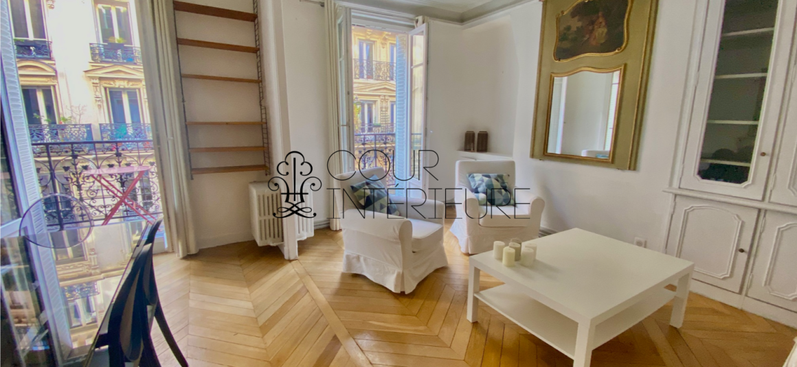 MEUBLÉ – 1 Chambre + double séjour – 55 m2 – Rue Legendre (haut Batignolles) – 2ème étage ascenseur – balcon filant – Loyer charges comprises : 2.050 euros