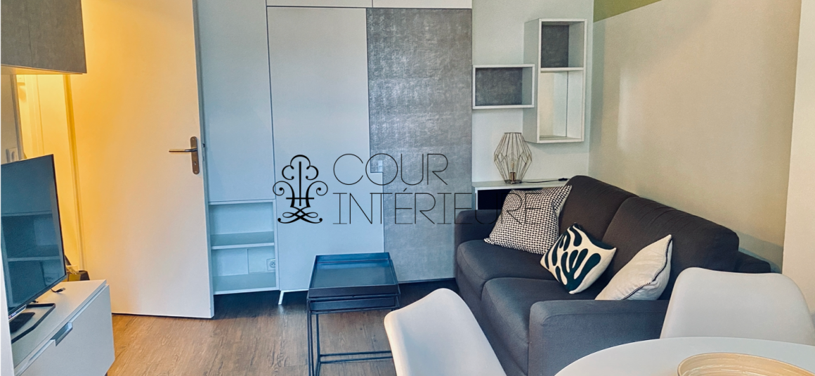 MEUBLÉ – Studio – 21 m2 – Paris 7ème – Belle vue Tour Eiffel – Rue Jean Nicot – 3ème étage ascenseur – Loyer charges comprises : 1.100 euros
