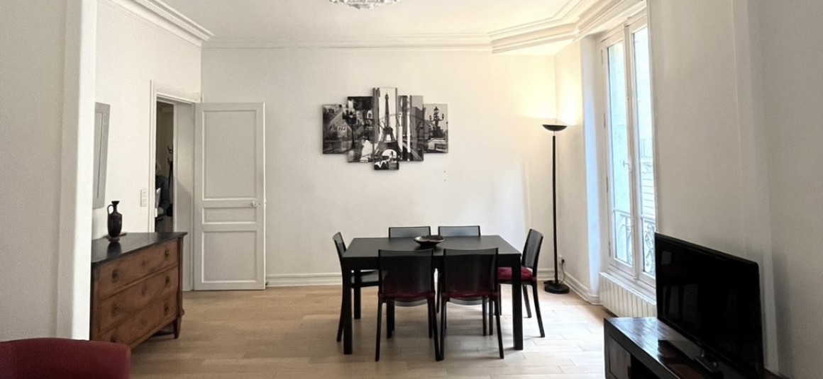 MEUBLÉ – 1 chambre – Paris 16ème – Rue Pergolèse – 64 m2 – 2ème étage avec ascenseur – Loyer charges comprises : 1.850 euros