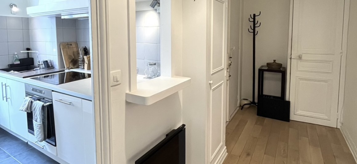 MEUBLÉ – 1 chambre – Paris 16ème – Rue Pergolèse – 64 m2 – 2ème étage avec ascenseur – Loyer charges comprises : 1.850 euros