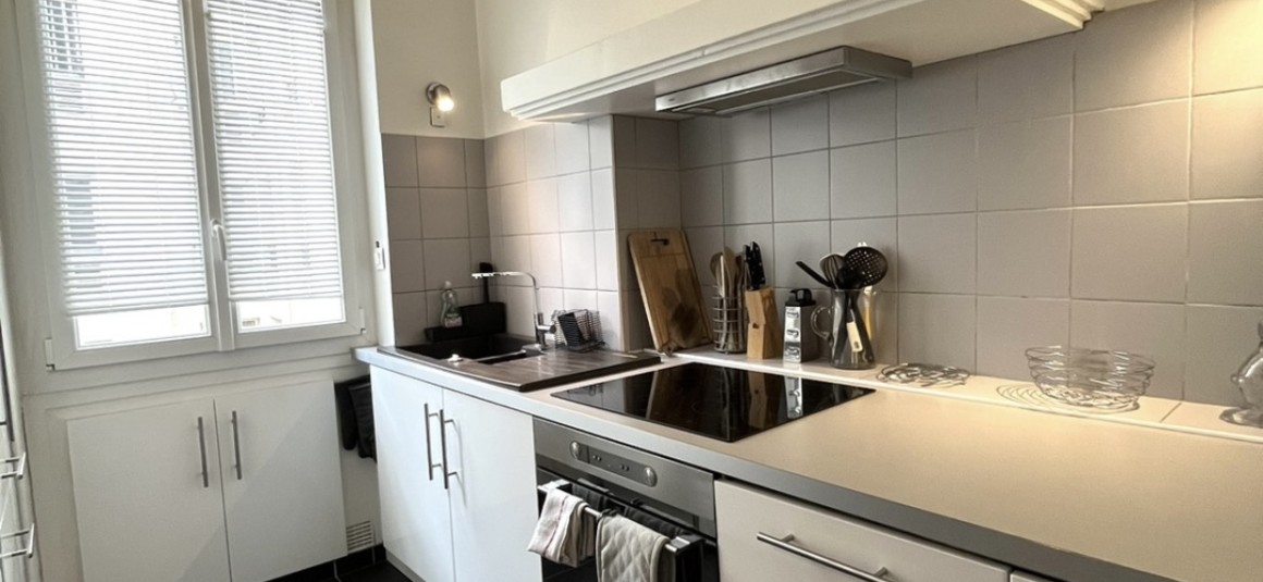 MEUBLÉ – 1 chambre – Paris 16ème – Rue Pergolèse – 64 m2 – 2ème étage avec ascenseur – Loyer charges comprises : 1.850 euros