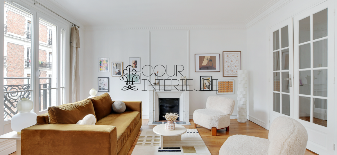 MEUBLÉ – Rénovation totale de standing – 2 grandes chambres – 97 m2 – Paris 18ème – Rue Lamarck – 3ème étage ascenseur – Loyer charges comprises : 3.850 euros (chauffage collectif)