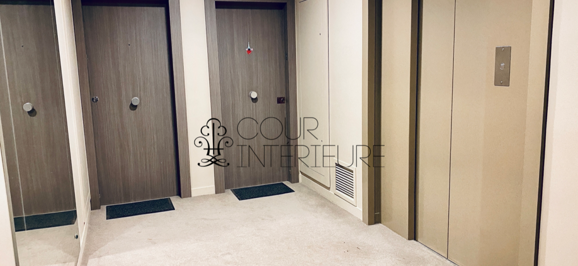 MEUBLÉ – 1 chambre – 51 m2 – Paris 8ème – Rue Beaujon – Métro : Etoile – 5ème étage ascenseur – Loyer charges comprises : 2.100 €