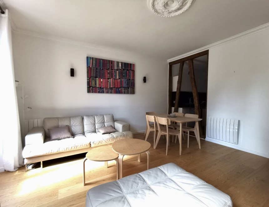 MEUBLÉ – 2 chambres – 80 m2 – Paris 16ème – Rue de la Tour – Balcon – 3ème étage ascenseur – Loyer charges comprises : 3.000 euros