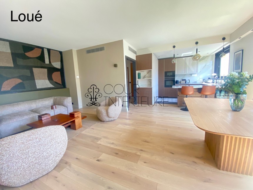 MEUBLÉ – Réfection totale Standing – 3 chambres – 92 Neuilly sur Seine – Pont de Neuilly – 110 m2 – Balcon filant – Climatisation – 3ème étage ascenseur – Loyer charges comprises : 4.100 euros (poss parking en sous-sol en sus) MEUBLÉ – Réfection totale Standing – 3 chambres – 92 Neuilly sur Seine – Pont de Neuilly – 110 m2 – Balcon filant – Climatisation – 3ème étage ascenseur – Loyer charges comprises : 4.100 euros (poss parking en sous-sol en sus)