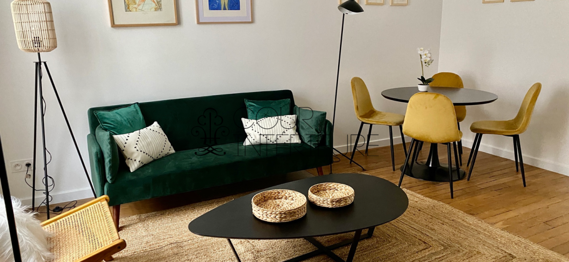 MEUBLÉ – Rénovation totale récente –  1 chambre – 44 m2 – Paris 7ème – Rue Saint Dominique (Gros Caillou) – 4e étage avec ascenseur – Loyer charges comprises : 2.100 €