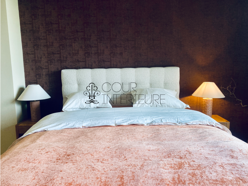 MEUBLÉ – Réfection totale Standing – 3 chambres – 92 Neuilly sur Seine – Pont de Neuilly – 110 m2 – Balcon filant – Climatisation – 3ème étage ascenseur – Loyer charges comprises : 4.100 euros (poss parking en sous-sol en sus)