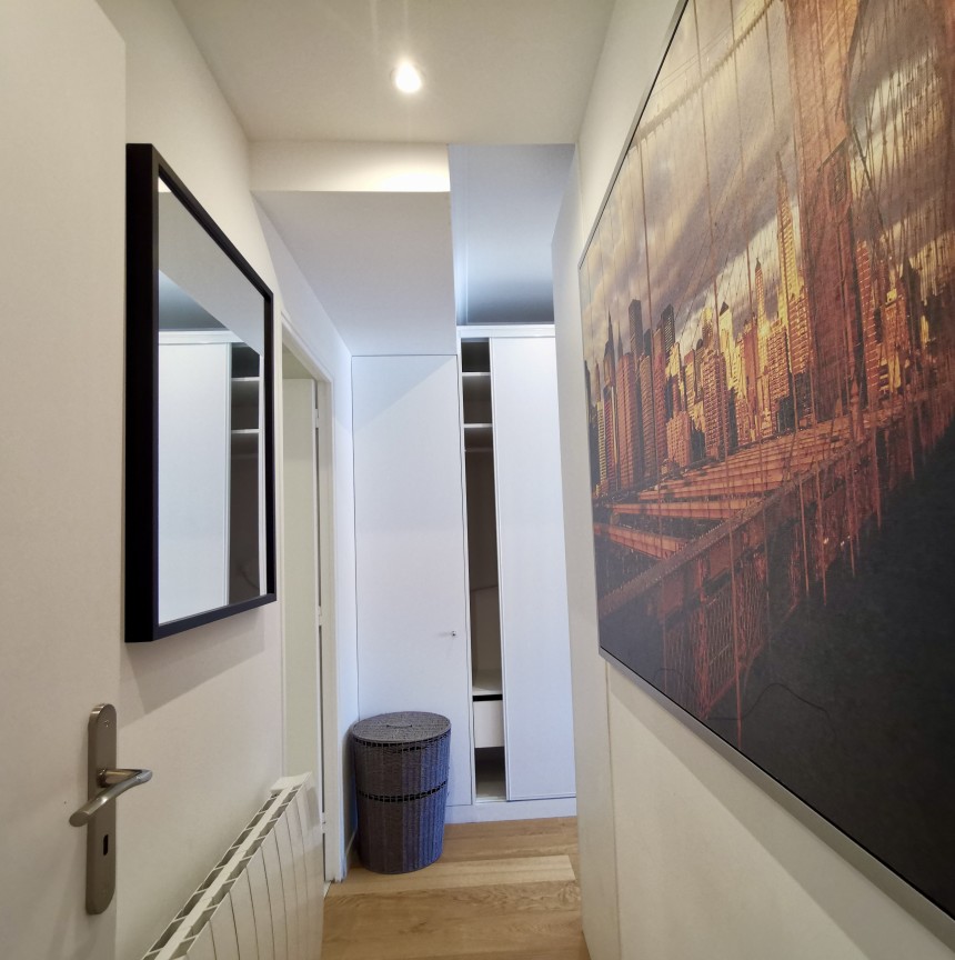 MEUBLÉ – 2 chambres – 80 m2 – Paris 16ème – Rue de la Tour – Balcon – 3ème étage ascenseur – Loyer charges comprises : 3.000 euros