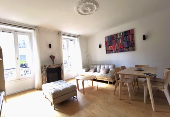 MEUBLÉ – 2 chambres – 80 m2 – Paris 16ème – Rue de la Tour – Balcon – 3ème étage ascenseur – Loyer charges comprises : 3.000 euros