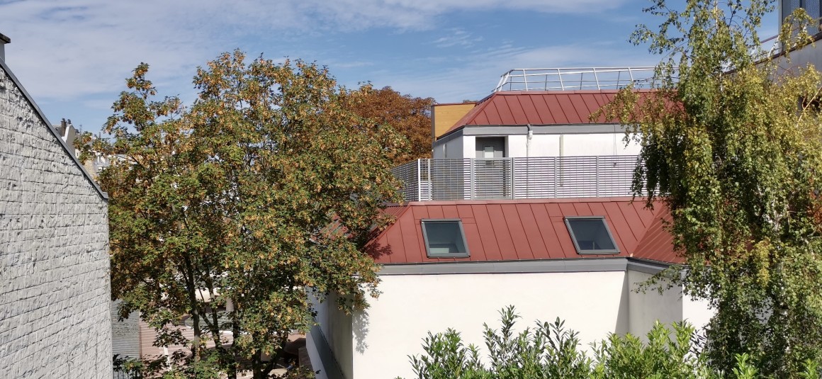 MEUBLÉ – 2 chambres – 80 m2 – Paris 16ème – Rue de la Tour – Balcon – 3ème étage ascenseur – Loyer charges comprises : 3.000 euros