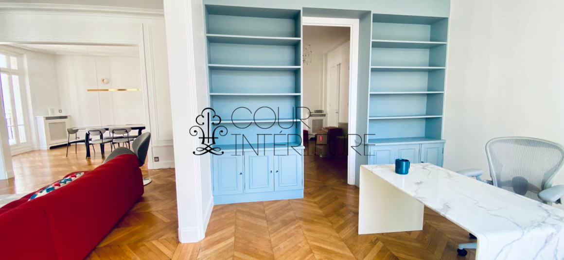 MEUBLÉ – 5 chambres – Paris 16ème – 220 m2 – Rue Cortambert – 3ème étage avec ascenseur – Loyer charges comprises : 9.500 euros (chauffage collectif)