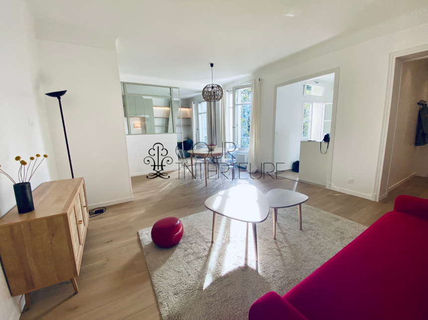 MEUBLÉ – 3 chambres – Paris 15ème – Rue Sarasate – 86,5 m2 + Balcon – 3ème étage avec ascenseur – Loyer charges comprises : 3.106 euros (chauffage collectif)