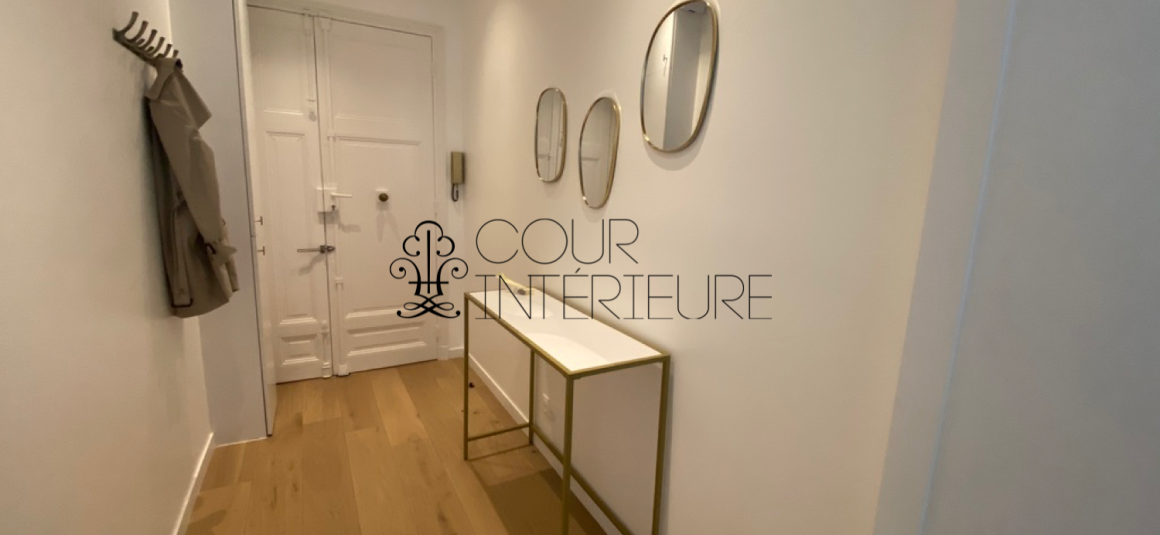 MEUBLÉ – 3 chambres – Paris 15ème – Rue Sarasate – 86,5 m2 + Balcon – 2ème étage avec ascenseur – Loyer charges comprises : 2.995 euros (chauffage collectif)