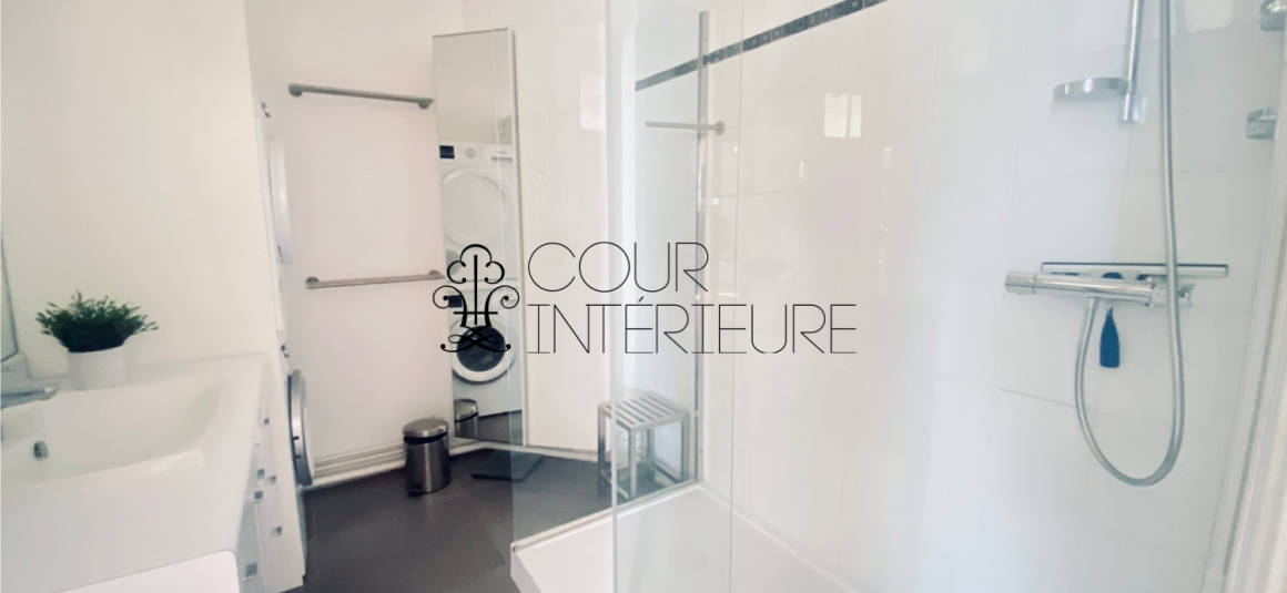 MEUBLÉ – 2 chambres + 1 bureau – Paris 17ème – 106 m2 + balcon 3 m2  – Villiers – Levis -7eme et dernier étage avec grand balcon / terrasse  – Loyer charges comprises  : 3.890 euros