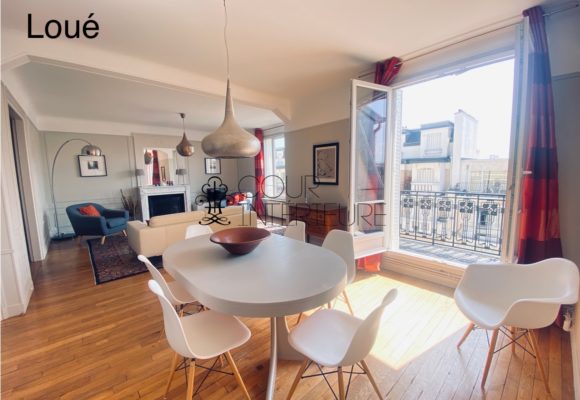MEUBLÉ – 2 chambres + 1 bureau – Paris 17ème – 106 m2 + balcon 3 m2  – Villiers – Levis -7eme et dernier étage avec grand balcon / terrasse  – Loyer charges comprises  : 3.890 euros