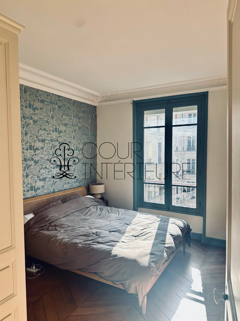 MEUBLÉ – 3 pièces (1 chambre) – 67 m2 – Paris 16ème – Village d’Auteuil – Rue Pierre Guerin – 4ème étage ascenseur – Loyer charges comprises : 2.450 euros