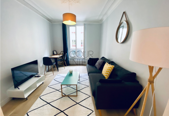MEUBLÉ – 1 chambre – Paris 17ème – Quartier Poncelet – Rue Saussier Leroy – 31 m2 – 1er étage sans ascenseur – Loyer charges comprises : 1.460 €