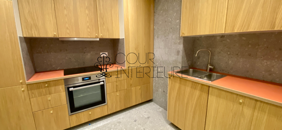 VIDE – Réfection totale – 3 chambres – 131 m2 – Paris 7ème – Rue de Bellechasse – 4ème étage ascenseur – Loyer charges comprises : 5.000 euros