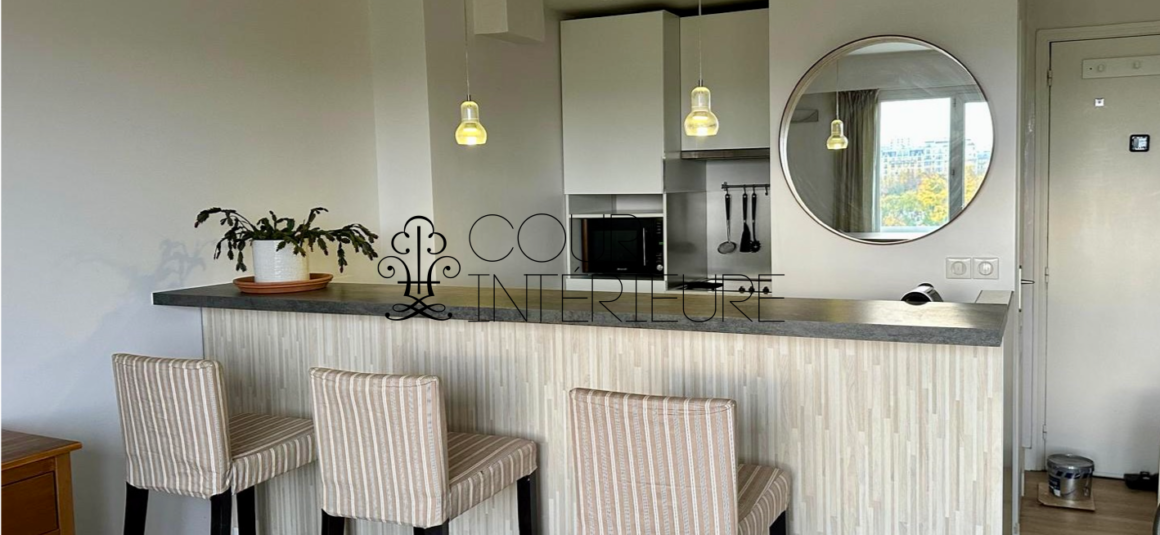 MEUBLÉ – 1 chambre – Paris 14ème – Bld Edgar Quinet – 35 m2 – 8ème étage ascenseur – Loyer charges comprises : 1.400 euros