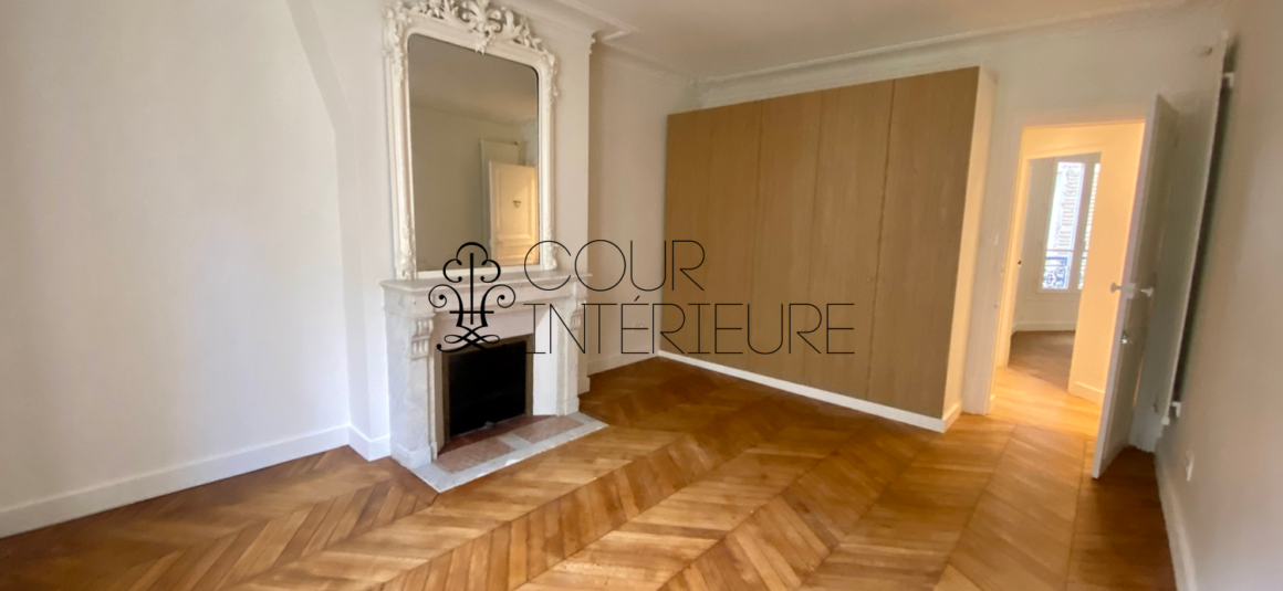 VIDE – Réfection totale – 3 chambres – 131 m2 – Paris 7ème – Rue de Bellechasse – 4ème étage ascenseur – Loyer charges comprises : 5.000 euros