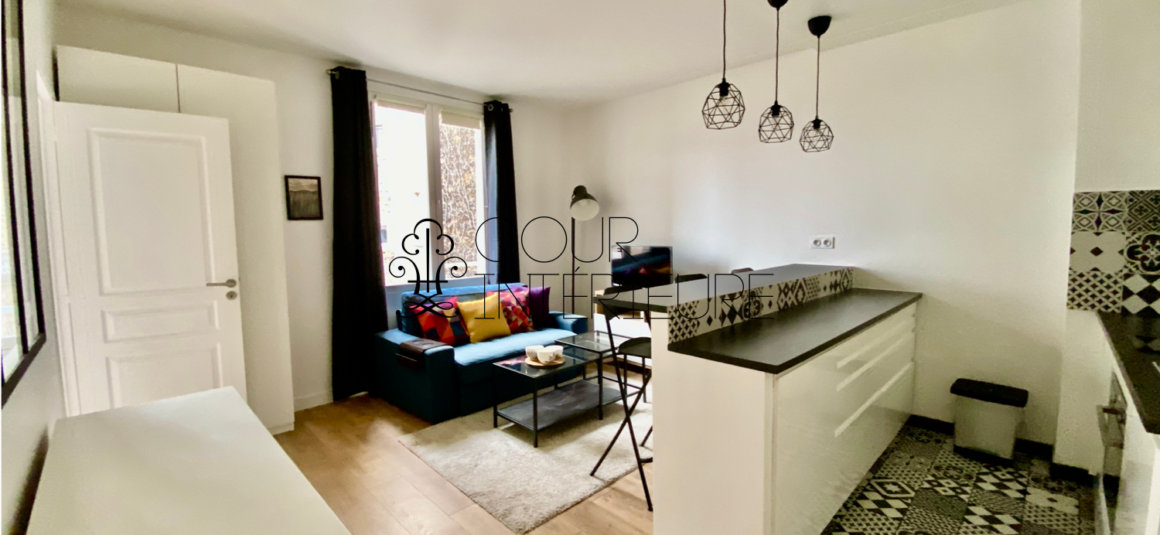 MEUBLÉ – 1 chambre – 31 m2 – Paris 17ème – Rue Débarcadère – 3ème étage ascenseur – Loyer charges comprises : 1.500 euros