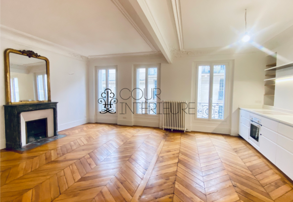 VIDE –  2 chambres – Paris 17ème – 73 m2 – Rue Labie – 4ème étage sans ascenseur – Loyer charges comprises : 2.500 euros