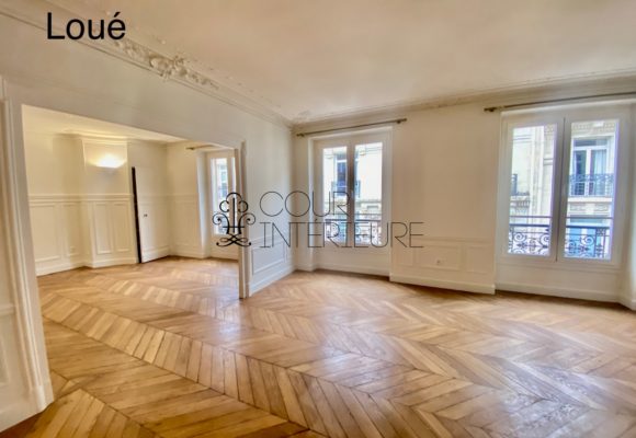 VIDE – Réfection totale – 3 chambres – 131 m2 – Paris 7ème – Rue de Bellechasse – 4ème étage ascenseur – Loyer charges comprises : 5.000 euros VIDE – Réfection totale – 3 chambres – 131 m2 – Paris 7ème – Rue de Bellechasse – 4ème étage ascenseur – Loyer charges comprises : 5.000 euros