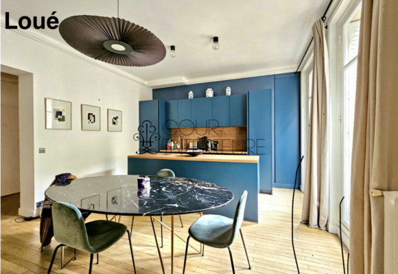 MEUBLÉ – 2 chambres – 95,78 m2 – Paris 16ème – Rue Pergolèse – 1er étage ascenseur – Loyer charges comprises : 3.990 euros (chauffage collectif)