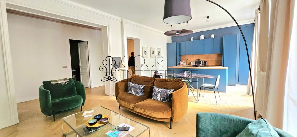 MEUBLÉ – 2 chambres – 95,78 m2 – Paris 16ème – Rue Pergolèse – 1er étage ascenseur – Loyer charges comprises : 3.990 euros (chauffage collectif)