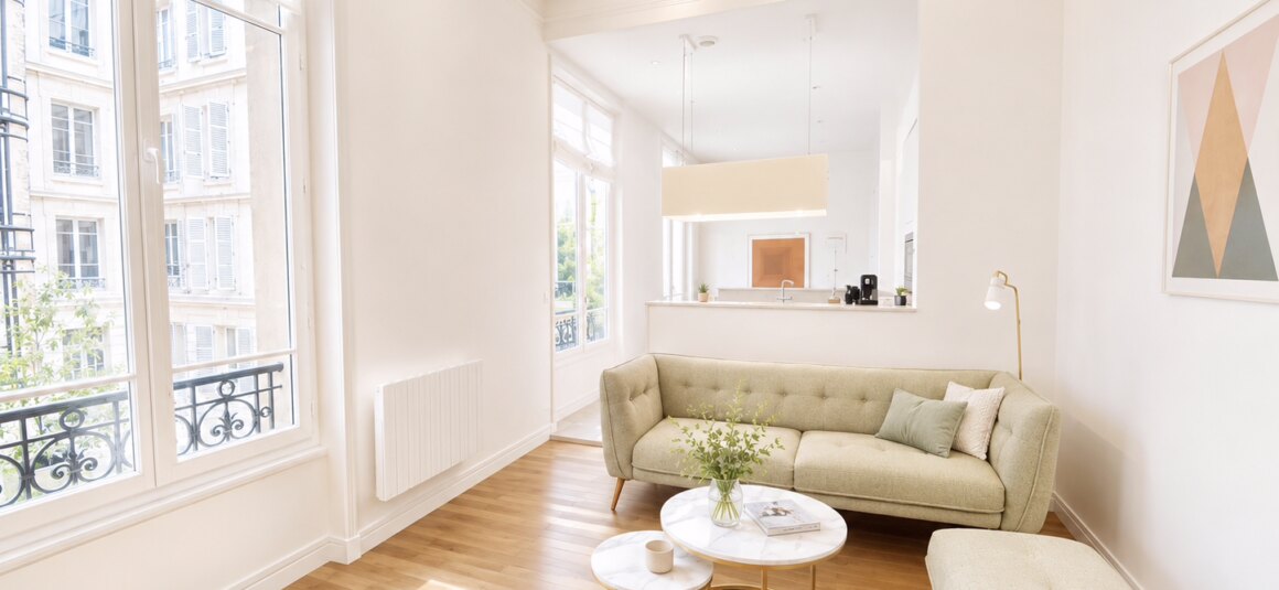 MEUBLÉ – Immeuble grand standing conciergerie 24h/24 – 3 chambres (2 chambres + 1 bureau / chambre d&rsquo;amis) – 77 m2 – Bld Flandrin / angle Ave Foch/Porte Dauphine –  Paris 16ème – 1er étage ascenseur – Loyer mensuel charges comprises : 3.100 €