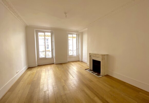 VIDE – 2 chambres – 74 m2 – Havre Caumartin – Paris 9e – 3e étage avec ascenseur – Loyer charges comprises : 2.601 euros