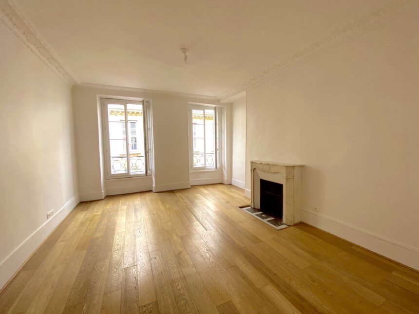 VIDE – 2 chambres – 74 m2 – Havre Caumartin – PARIS 9e – 3e étage avec ascenseur – Loyer charges comprises : 2.601 euros