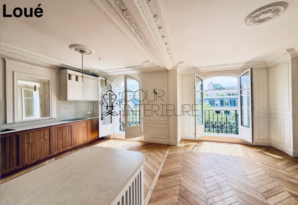 VIDE – 2 chambres – PARIS 16ème – Bld Exelmans – 75,09 m2 – 3ème étage avec ascenseur – Loyer charges comprises : 3.000 euros  (chauffage et eau chaude collectifs)