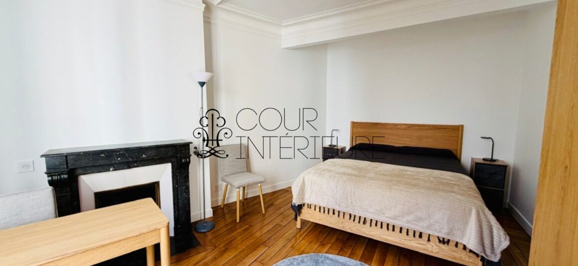 MEUBLÉ – 1 chambre – Paris 17ème – Rue Brunel – 42 m2 – 3ème étage avec ascenseur – Loyer charges comprises : 1.900 euros