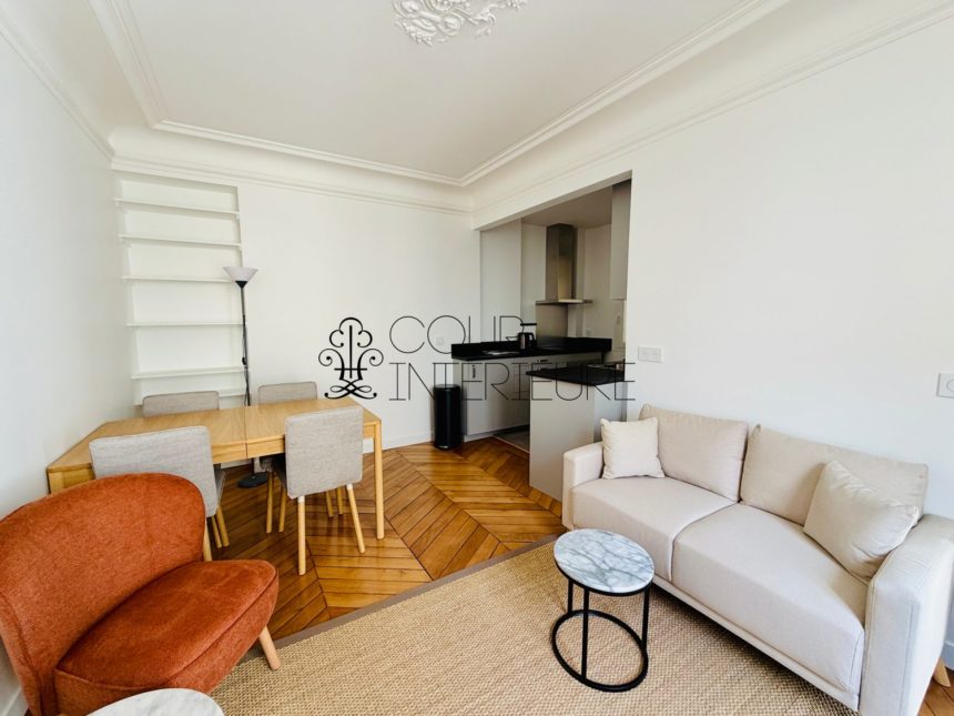 MEUBLÉ – 1 chambre – Paris 17ème – Rue Brunel – 42 m2 – 3ème étage avec ascenseur – Loyer charges comprises : 1.900 euros