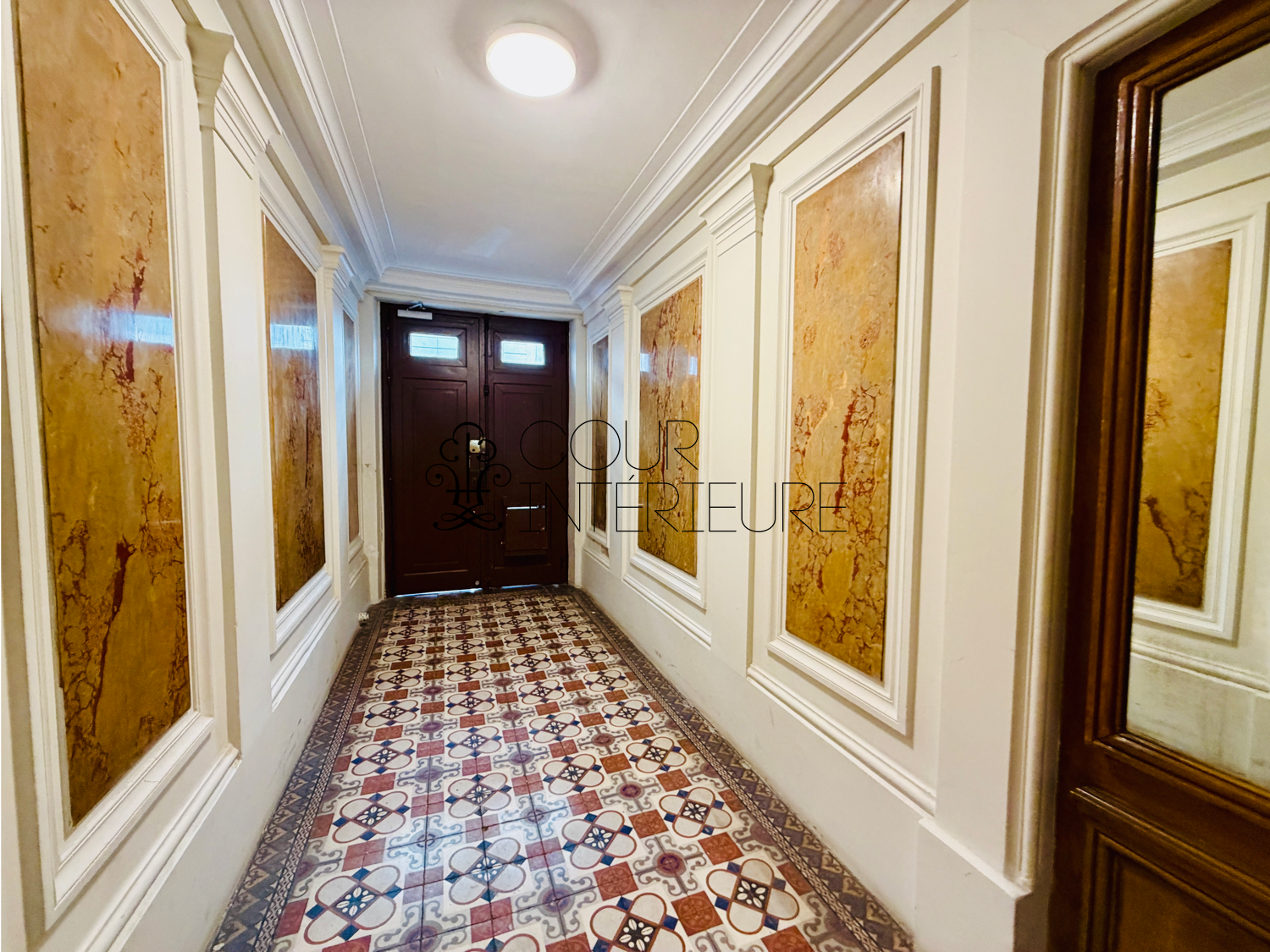 MEUBLÉ – 1 chambre – Paris 17ème – Rue Brunel – 42 m2 – 3ème étage avec ascenseur – Loyer charges comprises : 1.900 euros