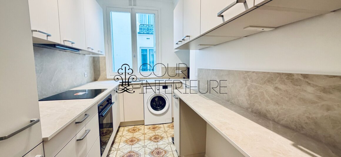 VIDE – 2 chambres – Paris 17ème – Boulevard des Batignolles – 87,43 m2 – 3ème étage ascenseur – Loyer charges comprises : 3.000 euros