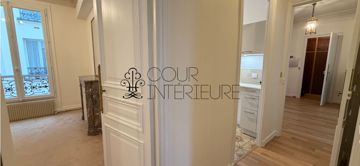 VIDE – 2 chambres – Paris 17ème – Boulevard des Batignolles – 87,43 m2 – 3ème étage ascenseur – Loyer charges comprises : 3.000 euros