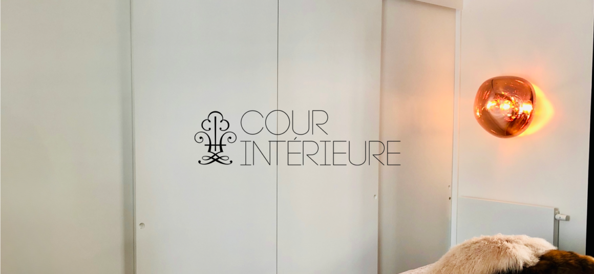 MEUBLÉ – 1 chambre – PARIS 7ème – RASPAIL/BAC/GRENELLE – 62 m2 et terrasse plein ciel de 35 m2 – 2ème étage ascenseur – Loyer charges comprises : 4.400 euros (chauffage et eau chaude collectifs compris et Internet compris)