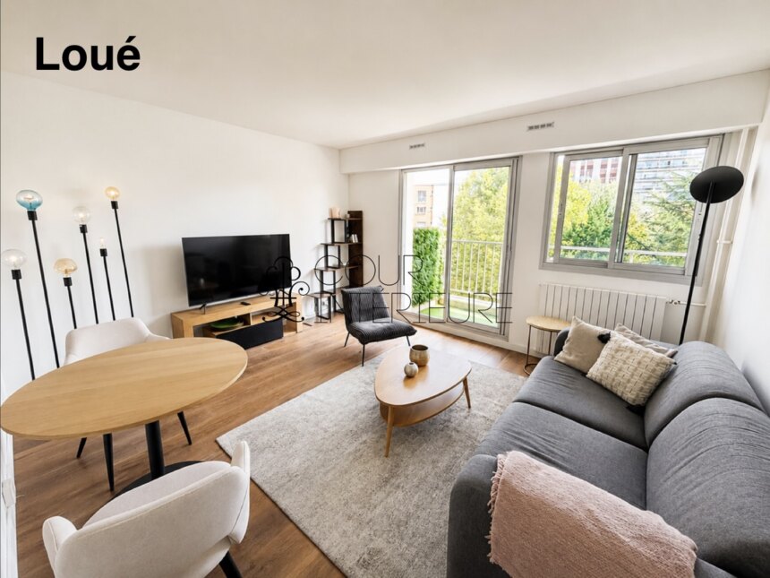 MEUBLÉ – 1 chambre – PUTEAUX (92) – Avenue Gutenberg – 46 m2 + BALCON FILANT – 4ème étage avec ascenseur sur jardin – Loyer charges comprises : 1.600 € (chauffage collectif) + parking possible en supplément en sous-sol avec accès direct depuis ascenseur