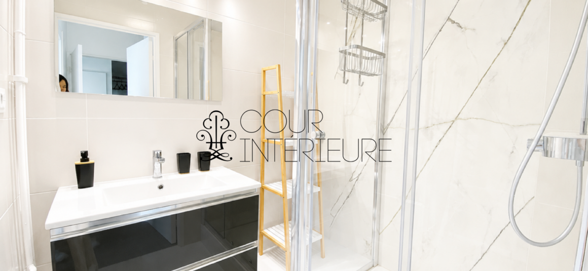 MEUBLÉ – 1 chambre – PUTEAUX (92) – Avenue Gutenberg – 46 m2 + BALCON FILANT – 4ème étage avec ascenseur sur jardin – Loyer charges comprises : 1.600 € (chauffage collectif) + parking possible en supplément en sous-sol avec accès direct depuis ascenseur