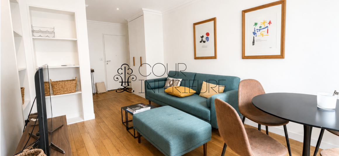 MEUBLÉ – 1 chambre – PARIS 7ème – Rue Pierre Leroux – 38,3 m2 – 5ème étage ascenseur – Loyer charges comprises : 1.900 € (Internet inclus)