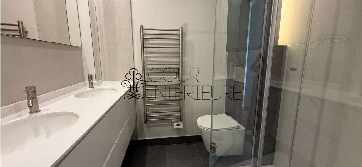 Sans titre76 VIDE – 2 chambres – PARIS 16ème – Bld Exelmans – 75,37 m2 – 4ème étage avec ascenseur – Loyer charges comprises : 3.000 euros (chauffage et eau chaude collectifs)