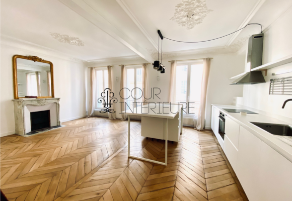VIDE –  2 chambres – Paris 17ème – 73 m2 – Rue Labie – 3ème étage sans ascenseur – Loyer charges comprises : 2.565 euros