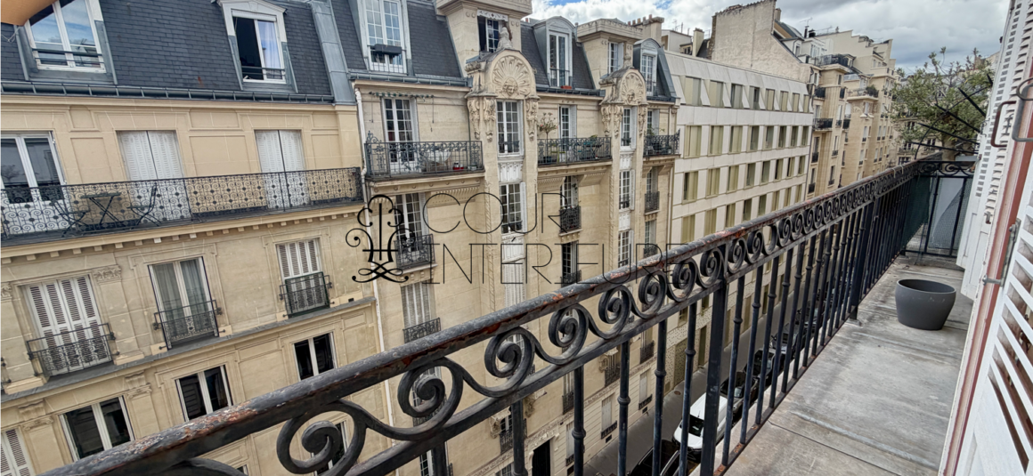 VIDE – 2 chambres –  51 m2 + Balcon filant –  Paris 17ème – Rue Labie  (Ternes / Poncelet) – 5ème étage sans ascenseur  – Loyer charges comprises : 1.900 €
