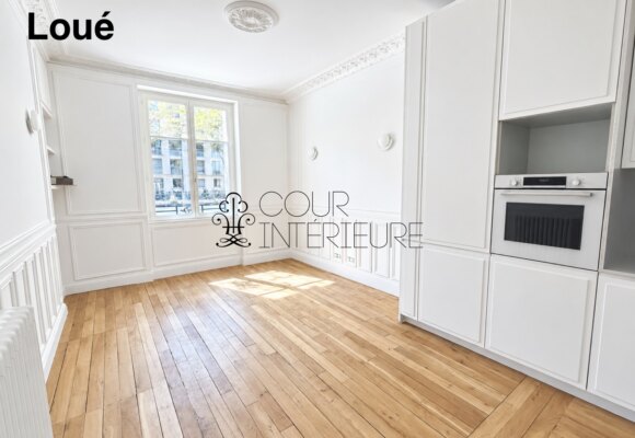 VIDE – 1 chambre – 45,55 m2 – Paris 16ème – Bld Exelmans – Rez de chaussée avec courette privative (en cours aménagement) – Loyer charges comprises : 1.750 euros (chauffage et eau chaude collectifs)